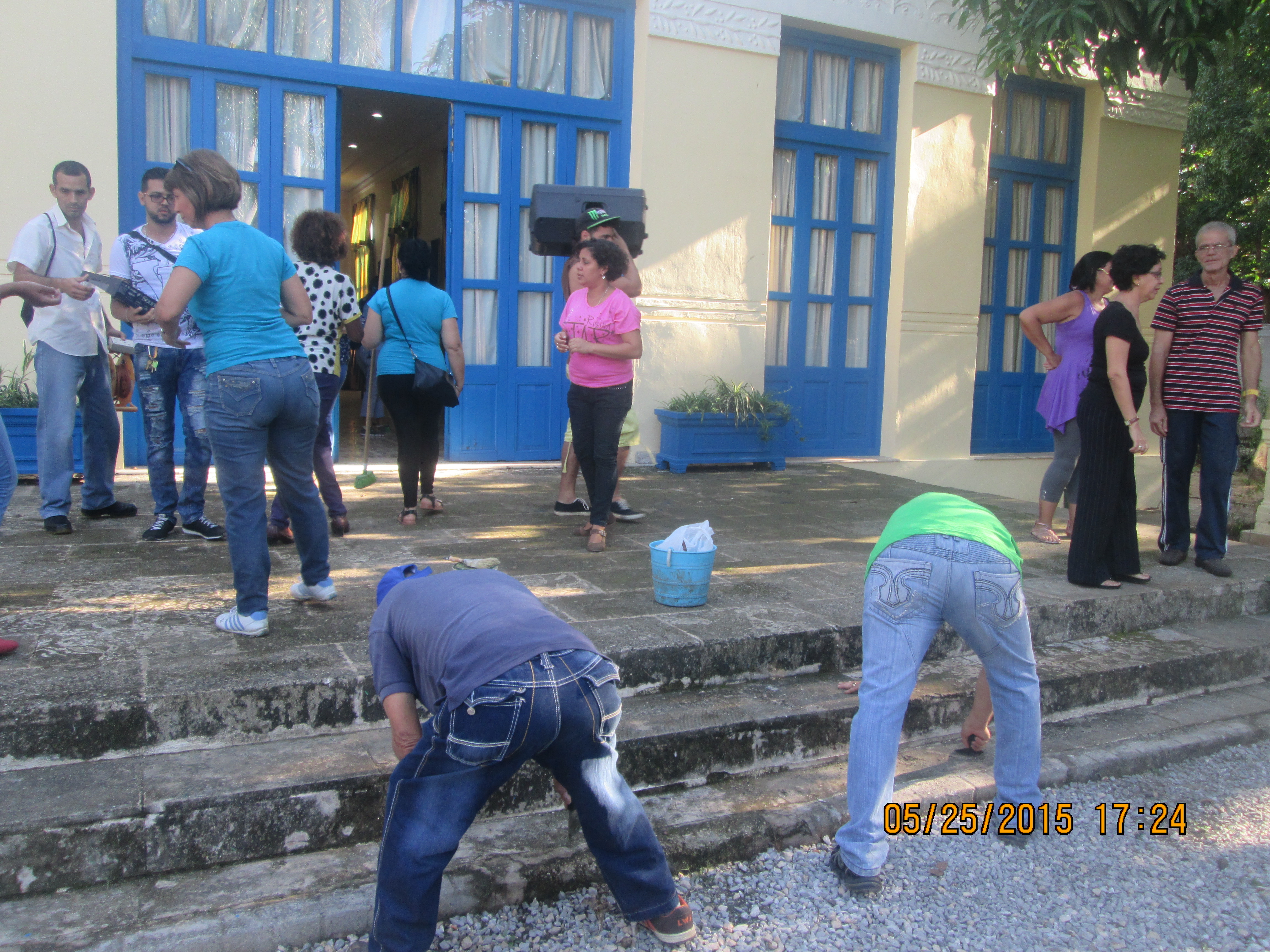 Actividad para mejorar las condiciones del Pabellón Cultural en la Quinta de los Molinos.